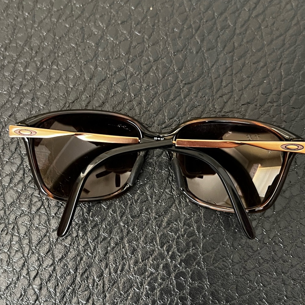 Sunglasses - Picture 10 of 11